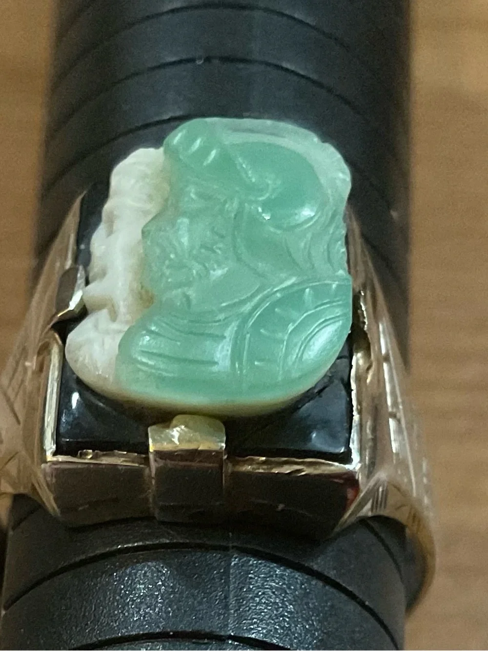 Vintage Men’s (unisex) 10k. Gold signet shank Green jade  and Ivory Cameo Ring